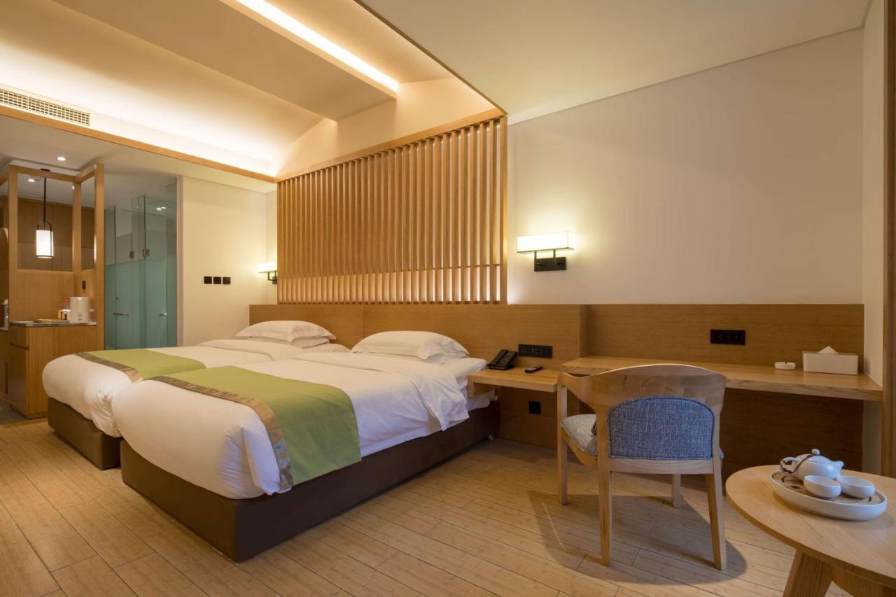 Howard Johnson Huashuiwan Hot Springs Resort Čcheng-tu Exteriér fotografie