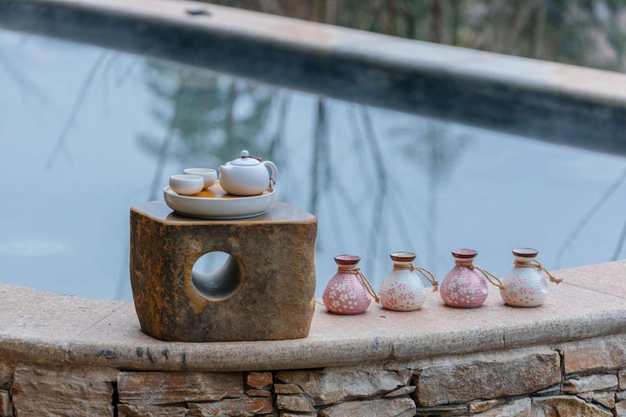 Howard Johnson Huashuiwan Hot Springs Resort Čcheng-tu Exteriér fotografie